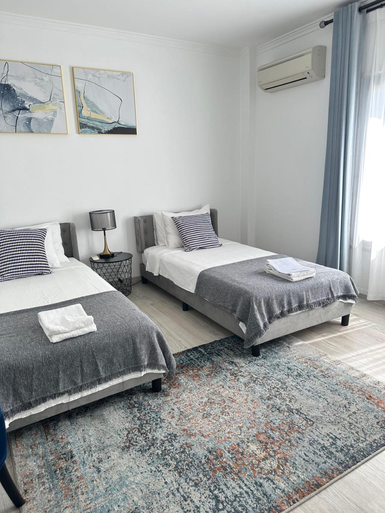 Hope House Parede Apartment Exterior photo